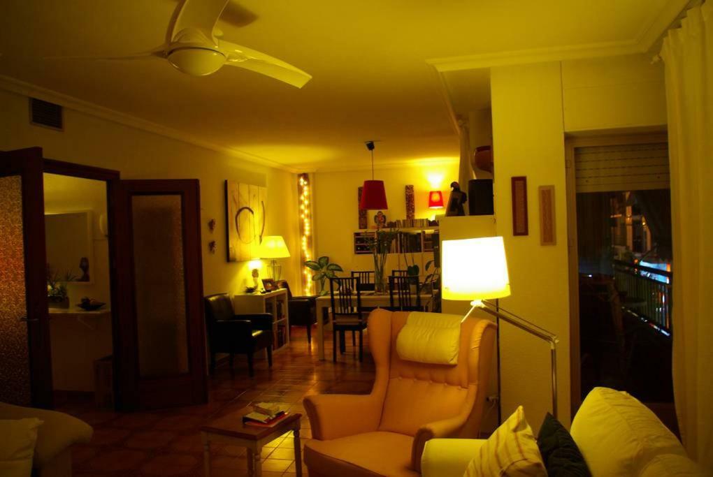 산타 폴라 Bed&Coffee - Habitacion En Vivienda Habitual 아파트 외부 사진